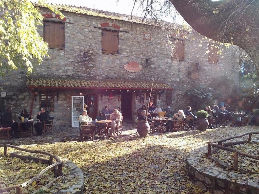 Hotel Petrino Palaios Panteleimonas Exterior foto